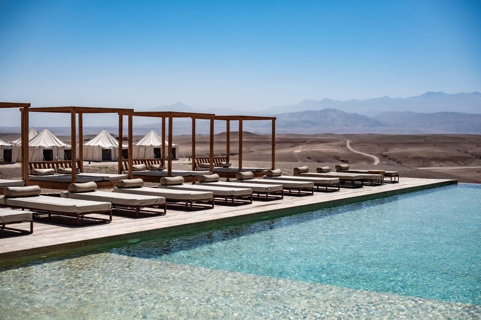 Marrakech : journée dans le désert d'Agafay avec piscine, déjeuner et transfert